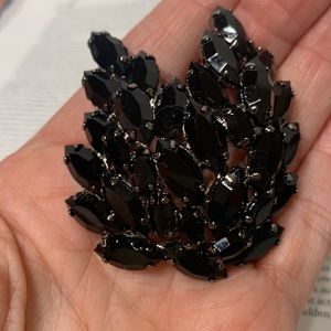 Vintage Jet Black Rhinestone leaf Brooch domed